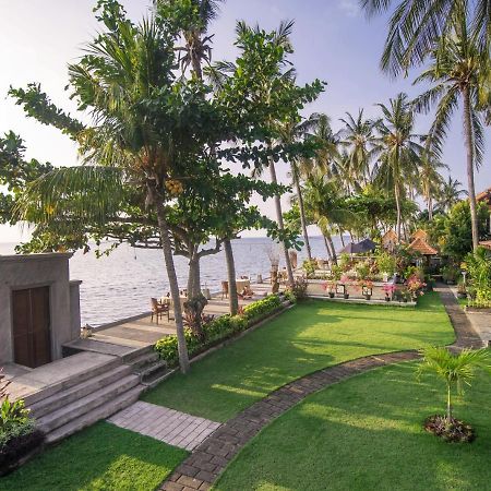 Nugraha Lovina Seaview Resort & Spa Exterior foto