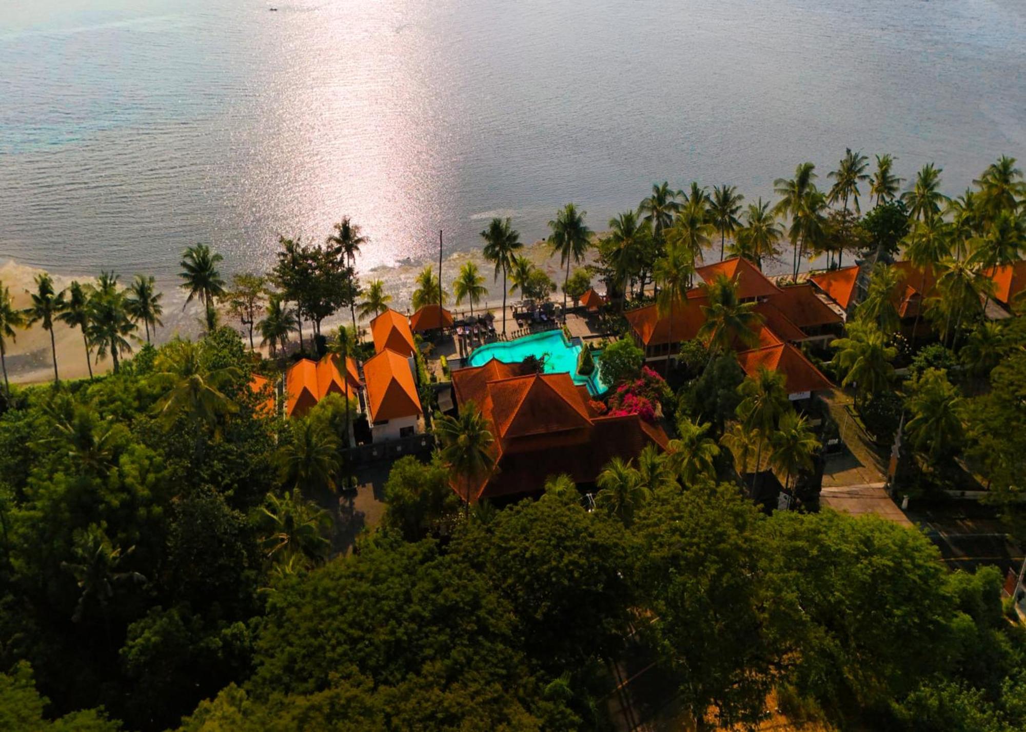 Nugraha Lovina Seaview Resort & Spa Exterior foto